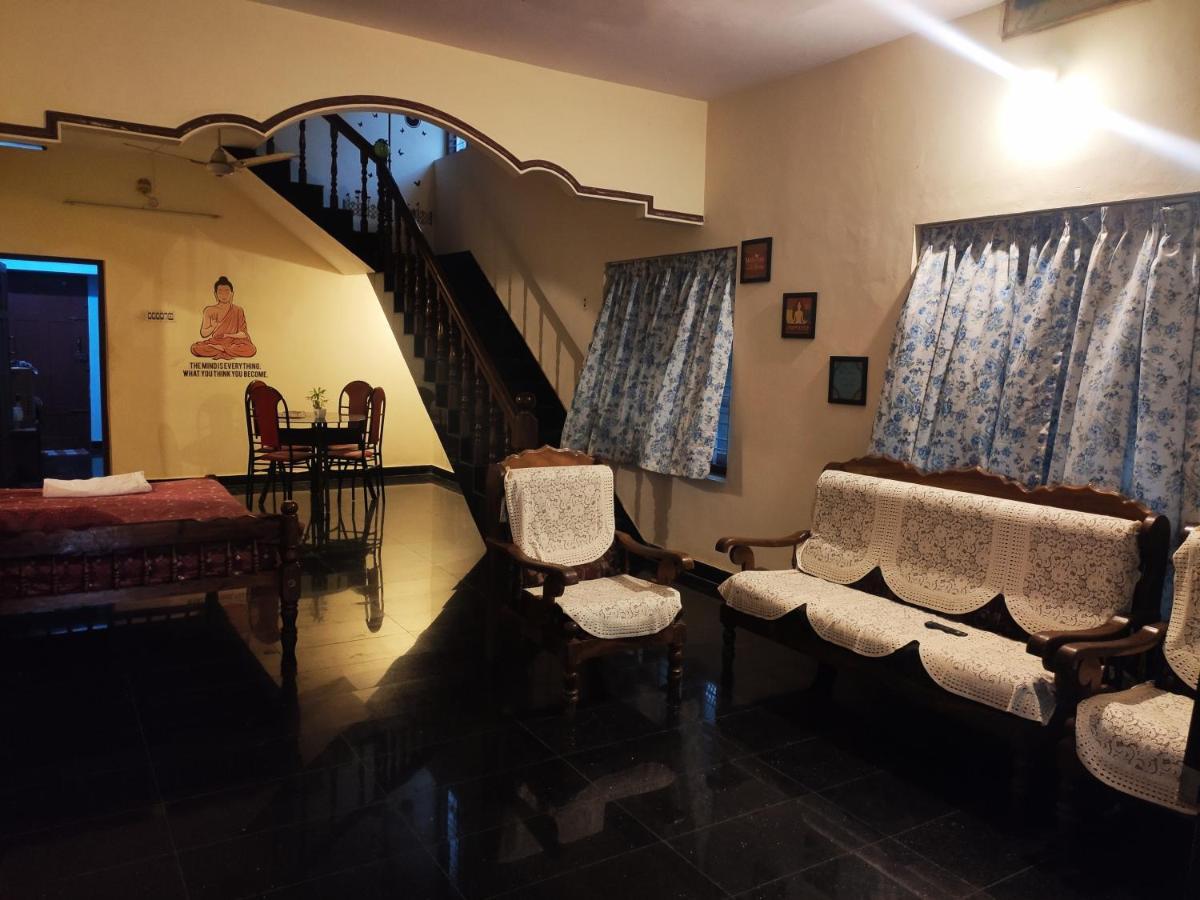 Happy Buddha Homestay فاركَالا المظهر الخارجي الصورة