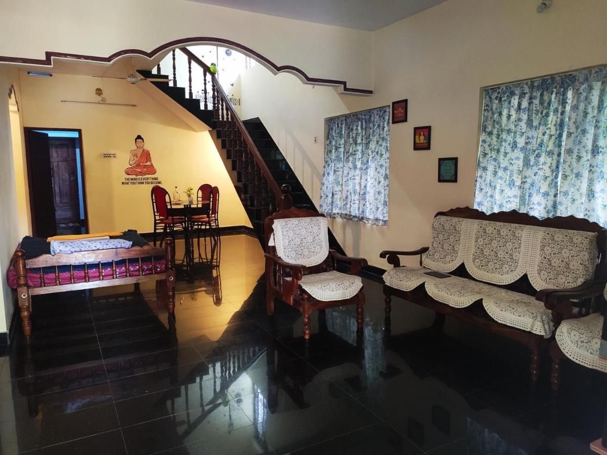 Happy Buddha Homestay فاركَالا المظهر الخارجي الصورة